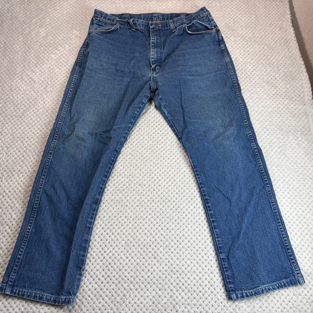 Vintage made in the USA men's wrangler 13MWZ jeans size 40X32